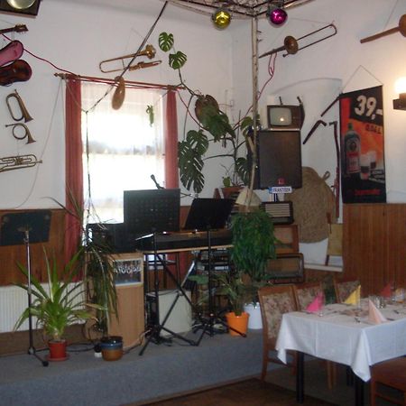 Pension U Kastanu Karlsbad Exterior foto