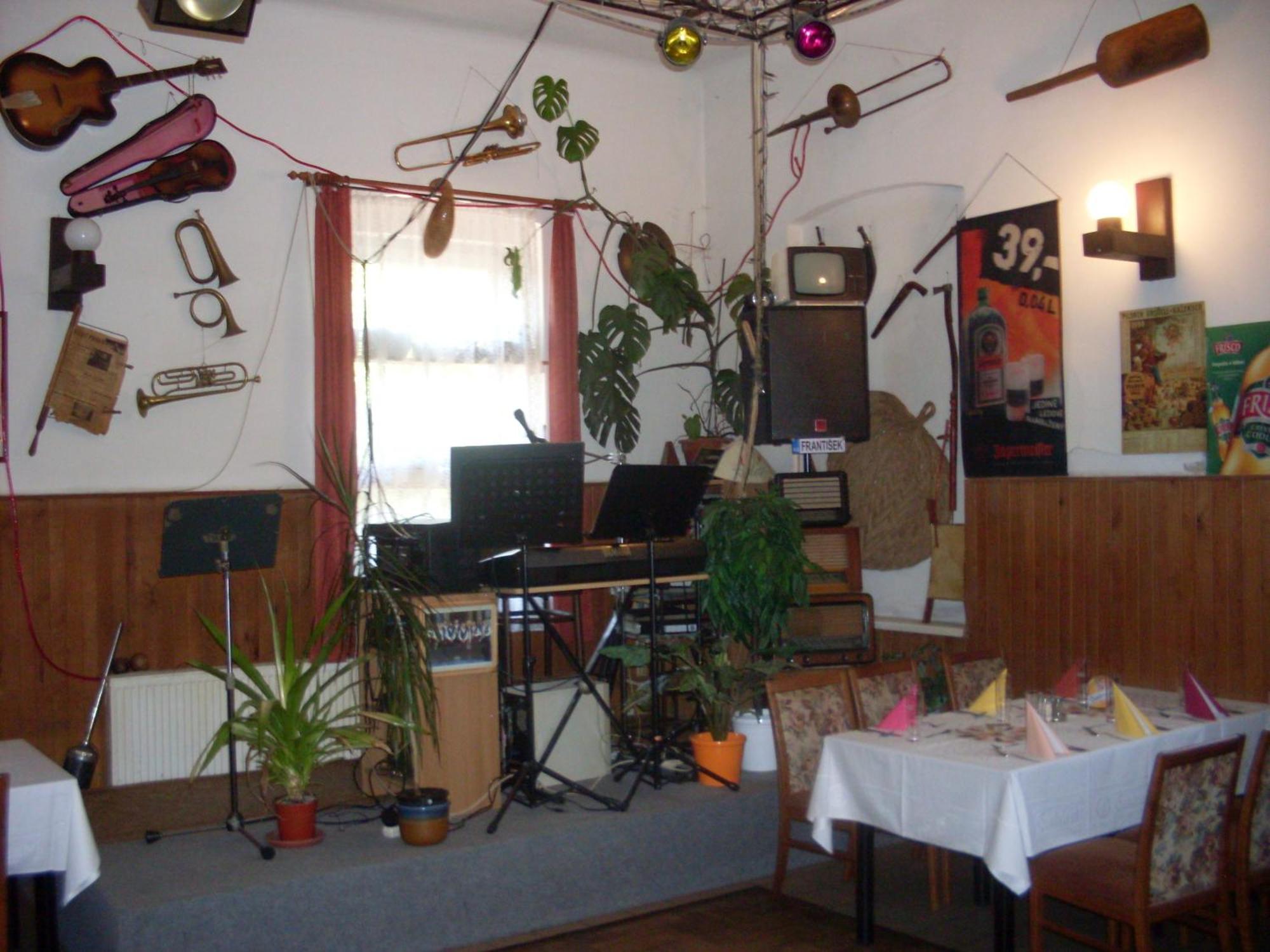 Pension U Kastanu Karlsbad Exterior foto